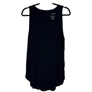 Torrid Black Super Soft V-Neck Tank Top Size 0